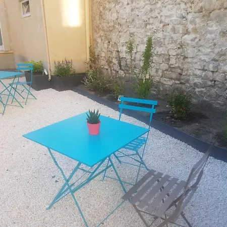 Charme Et Design A Proximite Du Chateau